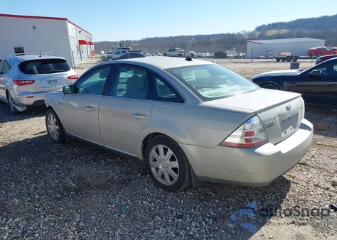 2008 Ford Taurus Limited z USA, uszkodzony, nr VIN 1FAHP25W78G133063